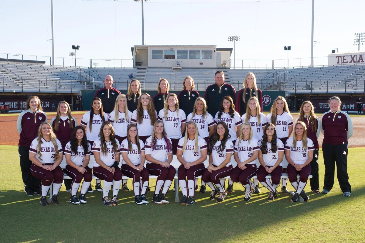 2017 Softball Team Pic