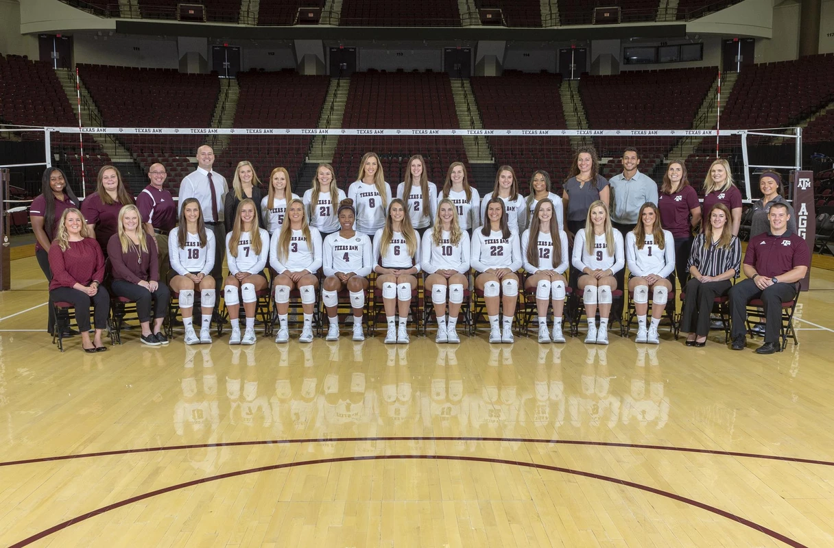 2018 Volleyball Team