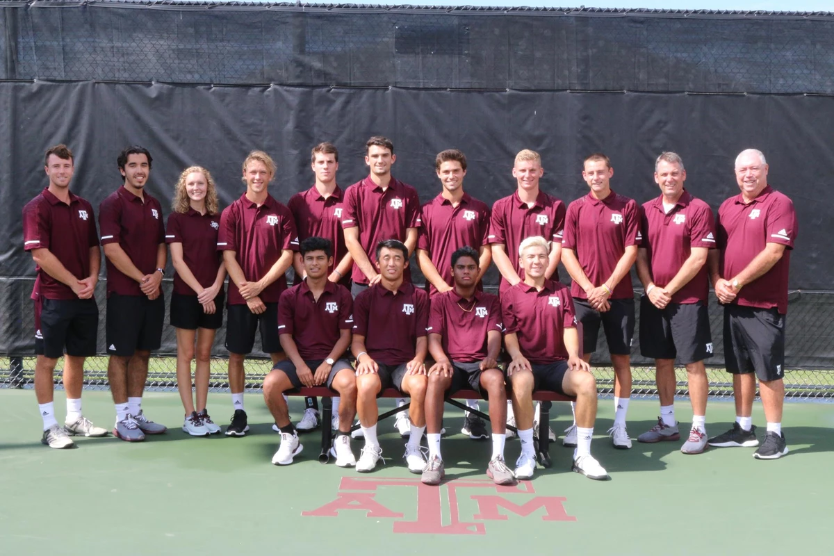 2018-19 men's tennis team