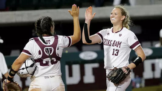 Haley Lee and Kendall Potts