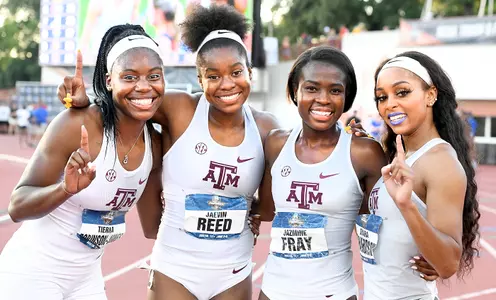 Women's 4x400 - NCAA 2019