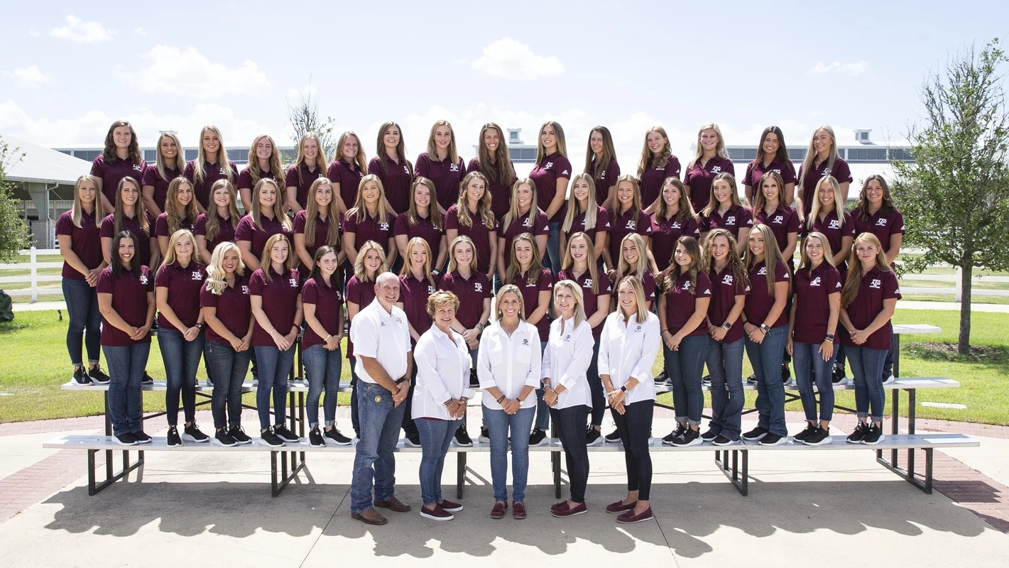 Equestrian 2019-20 Team Photo