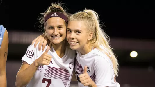 Katie Smith and Asdis Halldorsdottir vs. UNLV