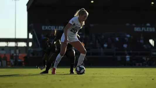 Asdis Halldorsdottir vs. Brown