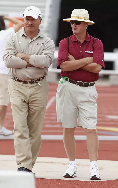 Juan De La Garza, Pat Henry