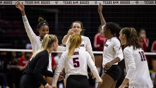COLLEGE STATION, TX - 20210910 - Texas A&M Aggies Volleyball vs. Houston Cougars