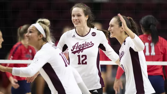 COLLEGE STATION, TX - 20211013 - Texas A&M Aggies Volleyball vs. Ole Miss Rebels