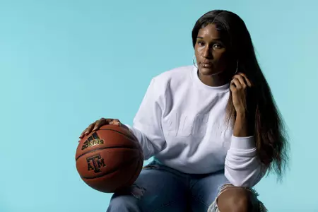 COLLEGE STATION, TX - September 28, 2021 -  Guard Keslynn Oxendine #25 of the Texas A&M Aggies during women?s? basketball photo day in College Station, TX. Photo By Texas A&M Athletics