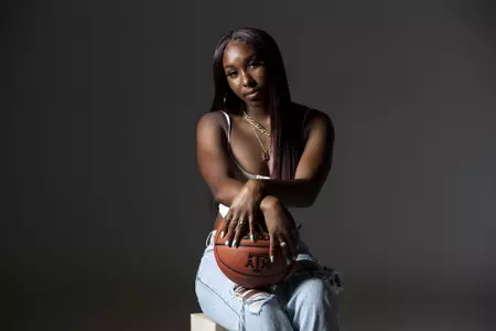 COLLEGE STATION, TX - September 28, 2021 - Guard Kayla Wells #11 of the Texas A&M Aggies during Casual Photo Day in College Station, TX. Photo By Craig Bisacre/Texas A&M Athletics
