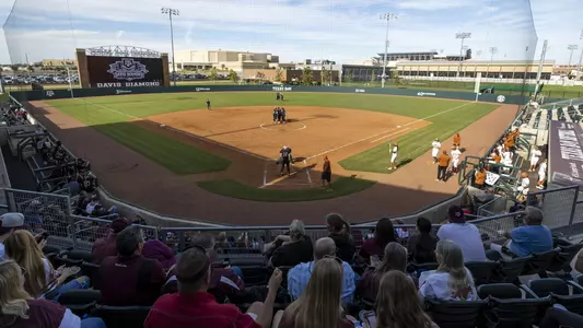 COLLEGE STATION, TX - 20211017 - Texas A&M Aggies Softball vs. Texas Longhorns
