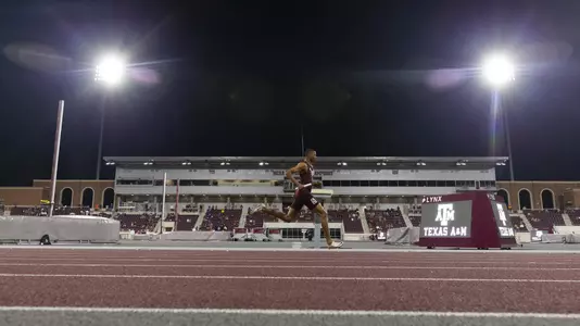 Devin Dixon_COLLEGE STATION, TX - 20210410 - Texas A&M Aggies Outdoor Track & Field vs. Texas A&M Aggies