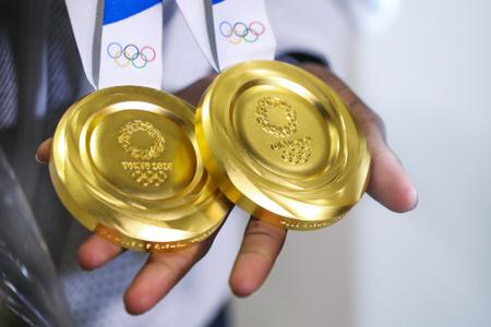Mu gold medals