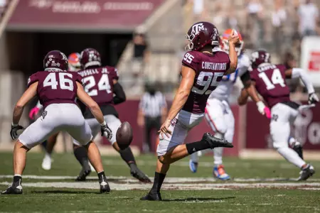 Nik Constantinou punting