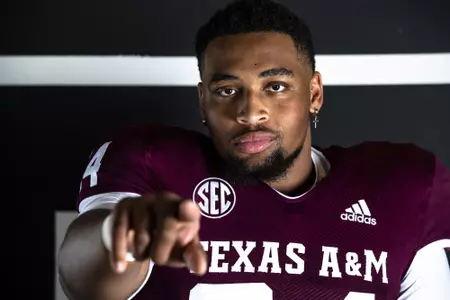 COLLEGE STATION, TX - July 27, 2021 - Offensive lineman Layden Robinson #64 of the Texas A&M Aggies during Texas A&M Aggies Football photo day in College Station, TX. Photo By Craig Bisacre/Texas A&M Athletics