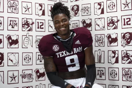 COLLEGE STATION, TX - July 27, 2021 - Defensive back Leon O'Neal Jr. #9 of the Texas A&M Aggies during Texas A&M Aggies Football photo day in College Station, TX. Photo By Craig Bisacre/Texas A&M Athletics
