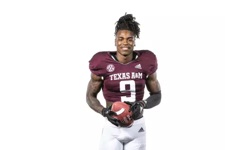 COLLEGE STATION, TX - July 27, 2021 - Defensive back Leon O'Neal Jr. #9 of the Texas A&M Aggies during Texas A&M Aggies Football photo day in College Station, TX. Photo By Craig Bisacre/Texas A&M Athletics