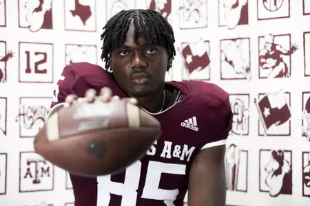 COLLEGE STATION, TX - July 29, 2021 - Tight end Jalen Wydermyer #85 of the Texas A&M Aggies during Texas A&M Aggies Football Photo Day in The Studio at Kyle Field in College Station, TX. Photo By Texas A&M Athletics/Texas A&M Athletics