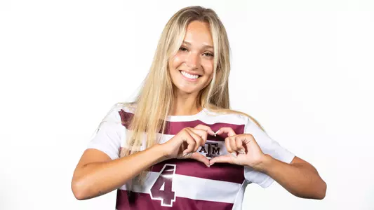 COLLEGE STATION, TX - July 22, 2022 - Midfielder Sydney Becerra #4 of the Texas A&M Aggies during Soccer Photo Day in College Station, TX. Photo By Kate Luffman/Texas A&M Athletics