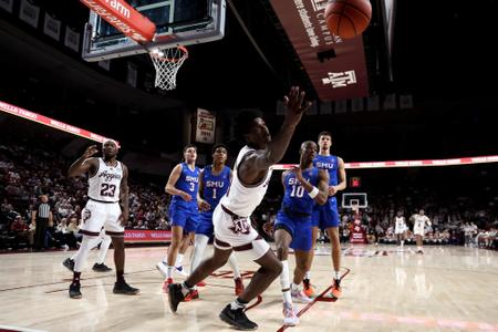 COLLEGE STATION, TX - November 30, 2022 - Forward Solomon Washington #13 of the Texas A&M Aggies during the Men's Basketball game between the SMU Mustangs and the Texas A&M Aggies at Reed Arena in College Station, TX. Photo By Evan Pilat/Texas A&M Athletics

