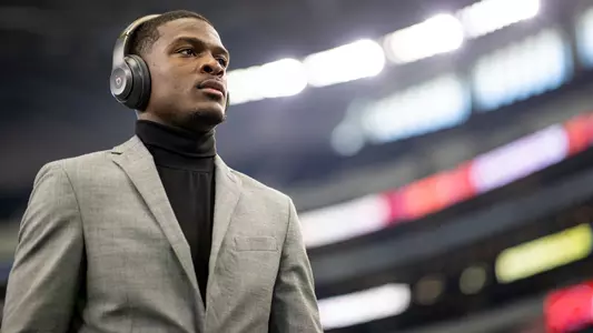 Devon Achane pregame