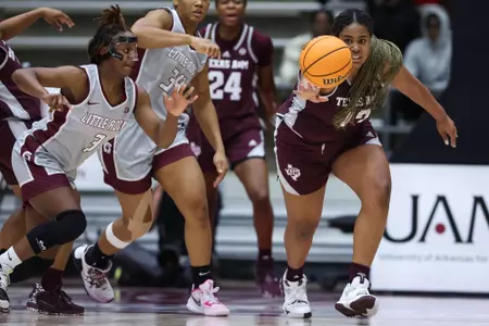 LITTLE ROCK, AR - December 06, 2022 - Forward Jada Malone #13 of the Texas A&M Aggies during the game between the Little Rock Trojans and the Texas A&M Aggies at Jack Stephens Center in Little Rock, AR. Photo By Ethan Mito/Texas A&M Athletics