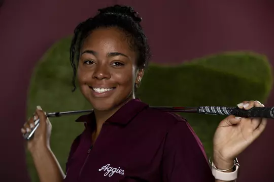 COLLEGE STATION, TX - August 26, 2021 - Zoe Slaughter of the Texas A&M Aggies during Women’s Golf Photo Day in College Station, TX. Photo By Kate Luffman/Texas A&M Athletics