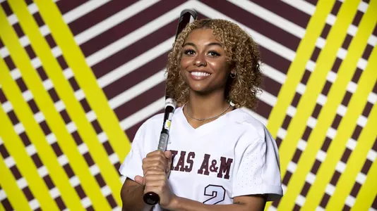 COLLEGE STATION, TX - 20220120 - Texas A&M Aggies Softball Photo Day