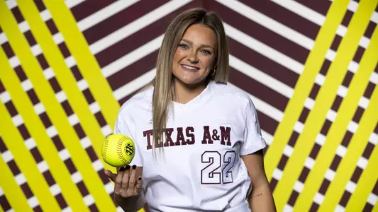 COLLEGE STATION, TX - 20220120 - Texas A&M Aggies Softball Photo Day