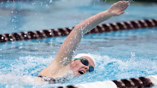Abby Grottle swimming distance free