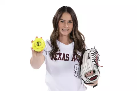 COLLEGE STATION, TX - November 30, 2022 - Recruit for Texas A&M Aggies Softball in College Station, TX. Photo By Evan Pilat/Texas A&M Athletics