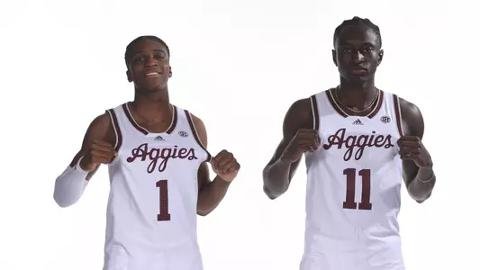 Men's basketball signees recruiting portrait Andre Mills Jr, George Turkson