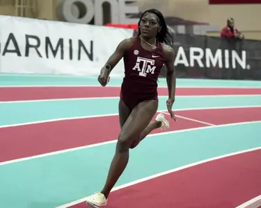 Jermaisha Arnold 4x400m