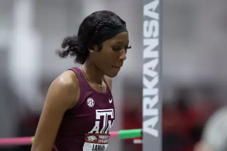 Lamara Distin at Razorback Invitational