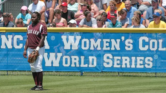 Sharonda McDonald at 2007 Women's College World Series