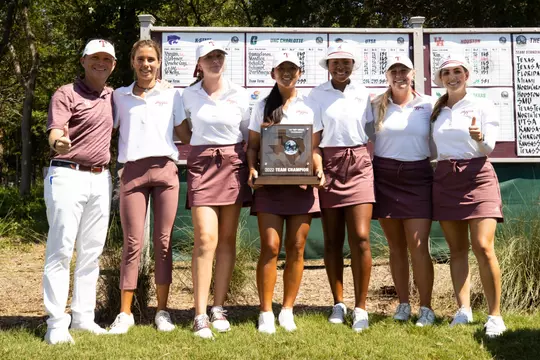 COLLEGE STATION, TX - September 21, 2022 - Texas A&M Aggie Women's Golf Team during the ?MO?morial Invitational golf tournament at Traditions Club in College Station, TX. Photo By Ethan Mito/Texas A&M Athletics