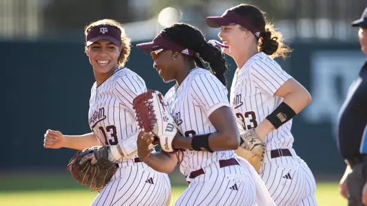 Amari Harper, Morgan Smith, Allie Enright