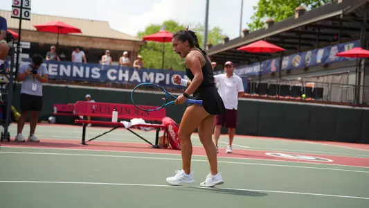 Lucciana Perez clinching shot