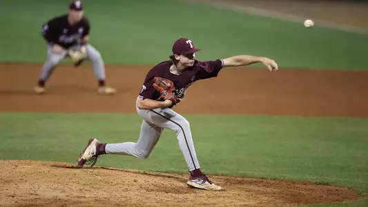 Shane Sdao fires a strike at LSU`