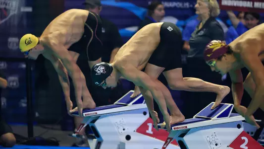 Baylor Nelson on the blocks at Philips 66 National Championships