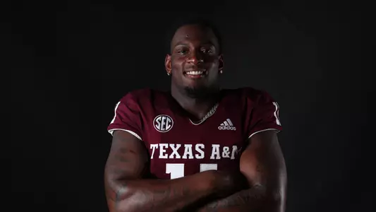 Nic Scourton - Football - Texas A&M Athletics - 12thMan.com