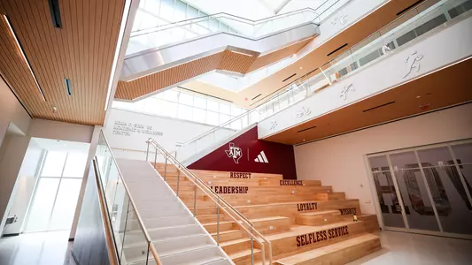 Sinn Academic and Wellness Center - Entry Lobby