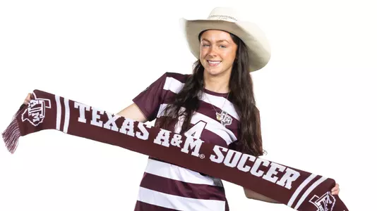 Hattie Patterson recruiting trip portrait shoot