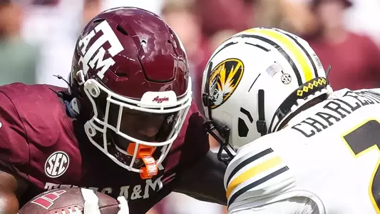 COLLEGE STATION, TX - October 05, 2024 - Running back Le'Veon Moss #8 of the Texas A&M Aggies during the game between the Missouri Tigers and the Texas A&M Aggies at Kyle Field in College Station, TX. Photo By Ethan Mito/Texas A&M Athletics