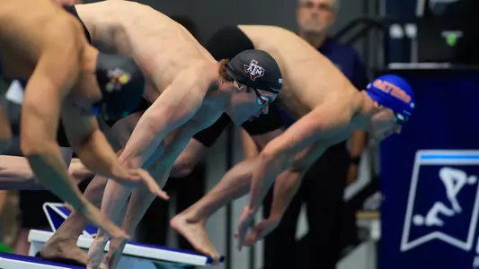 Connor Foote coming off the blocks at NCAA Championships