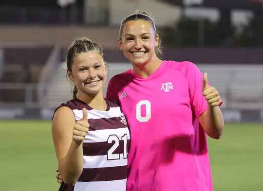 Holly Storer and Sydney Fuller gig 'em.