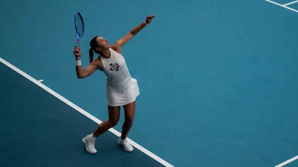 Mia Kupres serves at ITA National Team Indoors