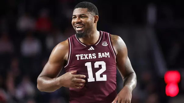 Rashaun Agee smiling during the game