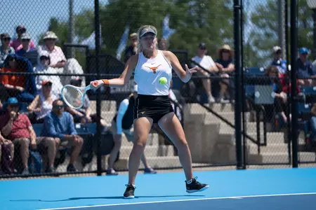 Peyton Stearns competes at the NCAA Singles Championship