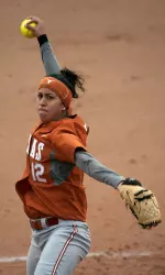 Blaire Luna pitching