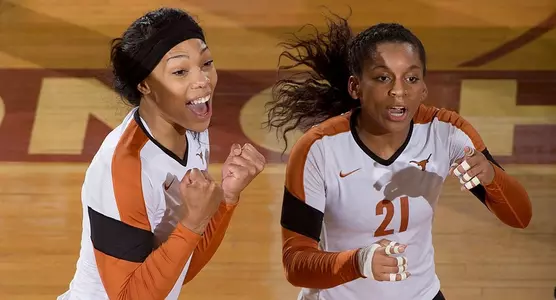 Khat Bell, Chloe Collins